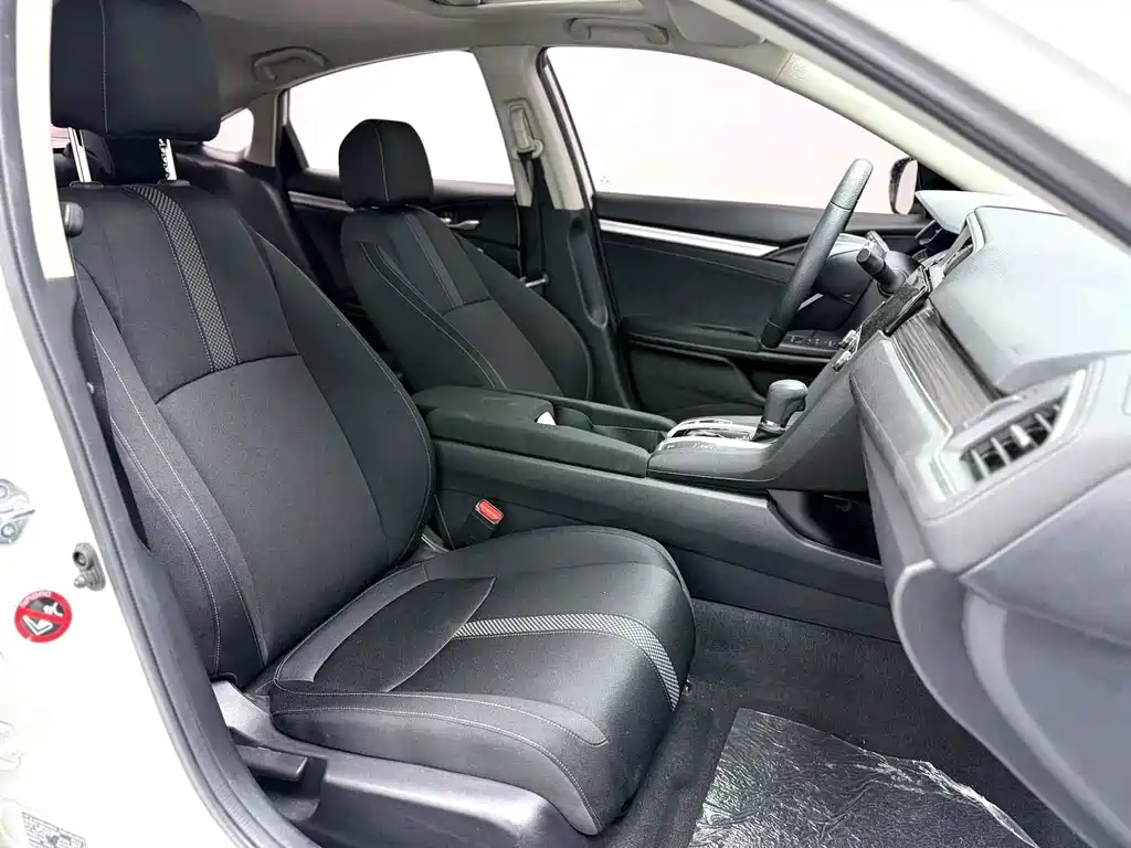 Honda Civic 2020 — фото 12