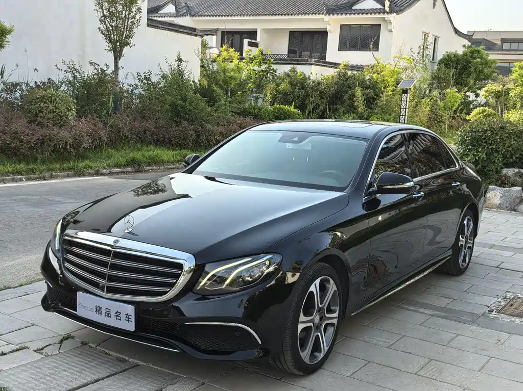 Mercedes-Benz E-Class 2016 — фото 1