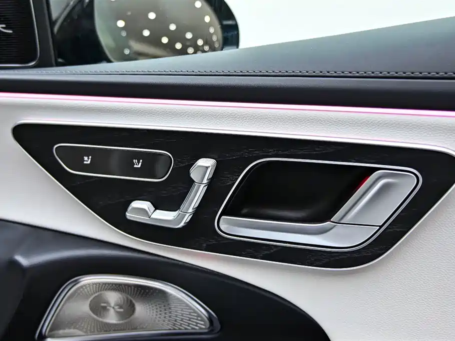 Mercedes-Benz E-Class 2024 — фото 30
