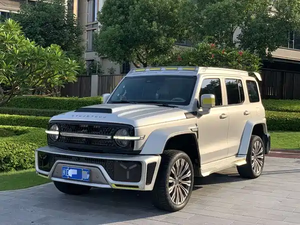 Tank 300 2022