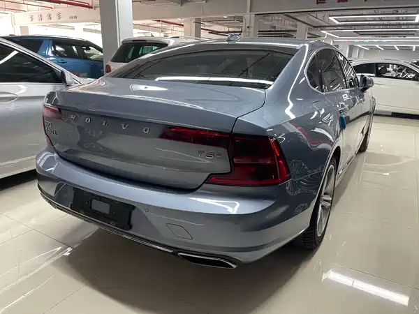 Volvo S90 2019