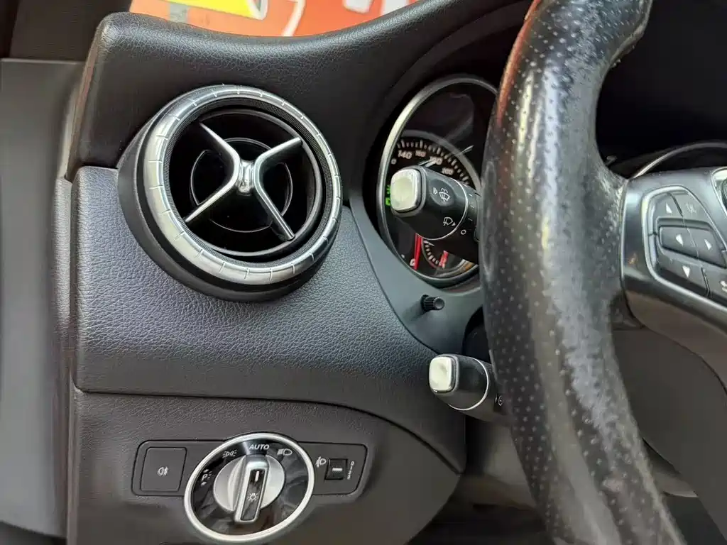 Mercedes-Benz CLA 2017 — фото 13