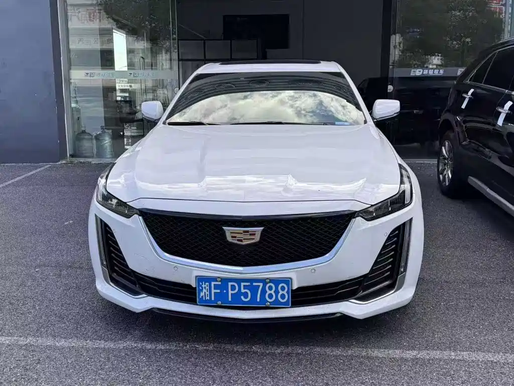 Cadillac CT5 2021 — фото 1