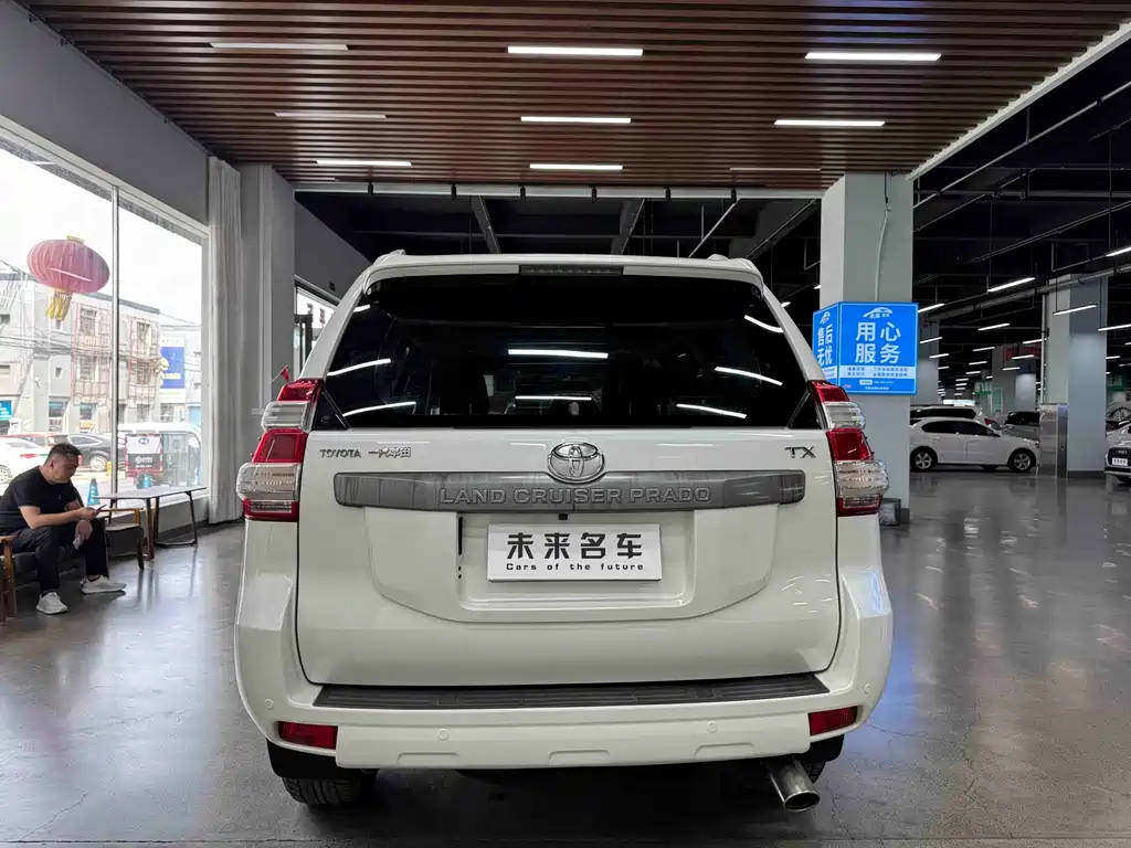 Toyota Prado 2017 — фото 15