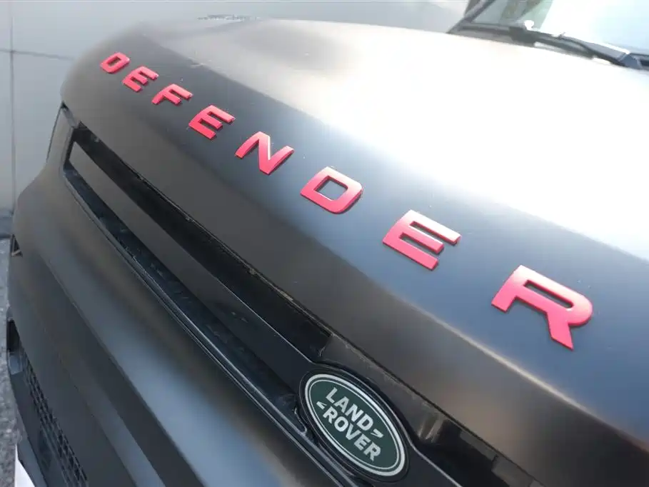 Land Rover Defender 2024 — фото 14