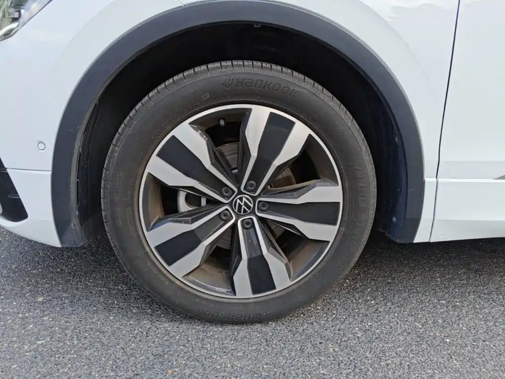 Volkswagen Tiguan L 2025 — фото 23