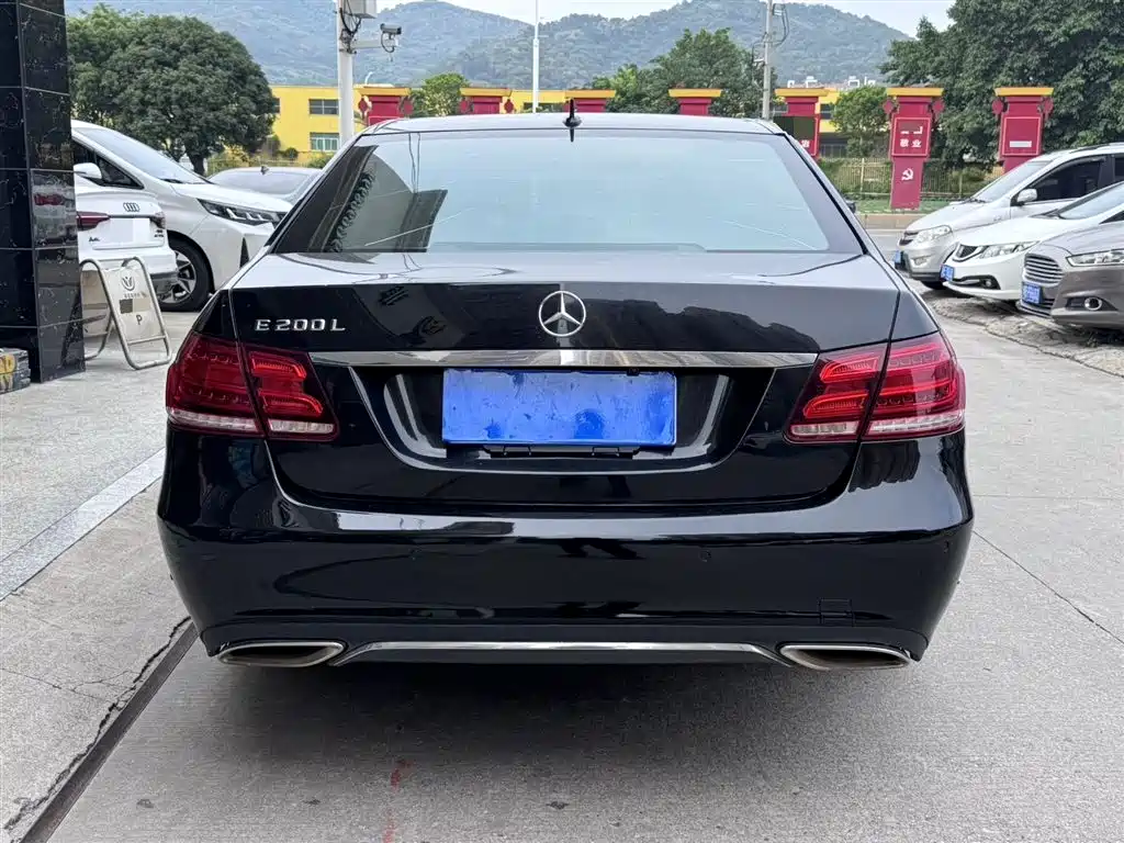Mercedes-Benz E-Class 2015 — фото 5