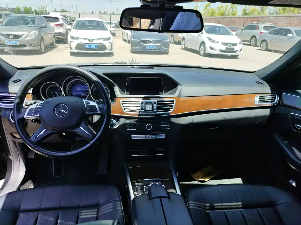 Mercedes-Benz E-Class 2015 — фото 8