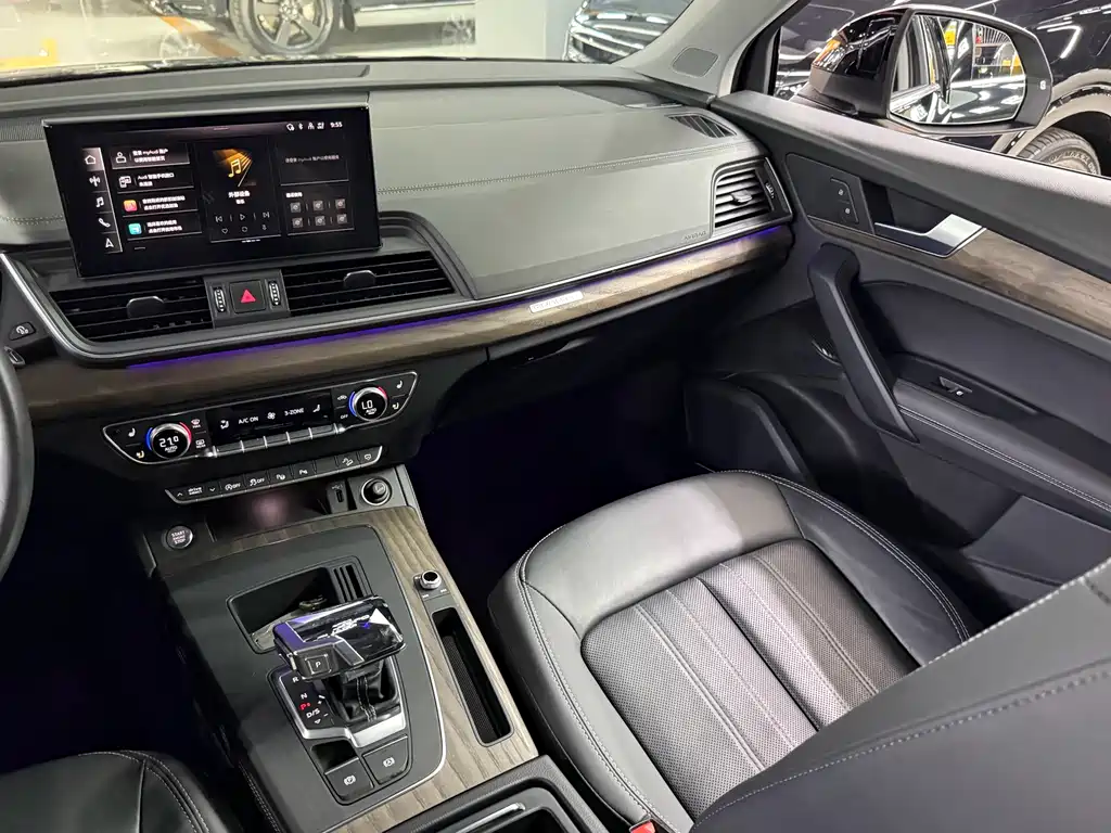 Audi Q5L 2022 — фото 12