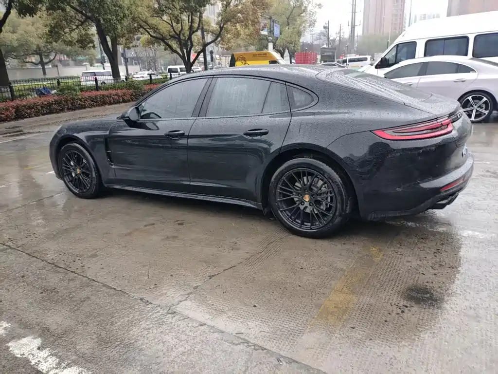 Porsche Panamera 2017 — фото 4