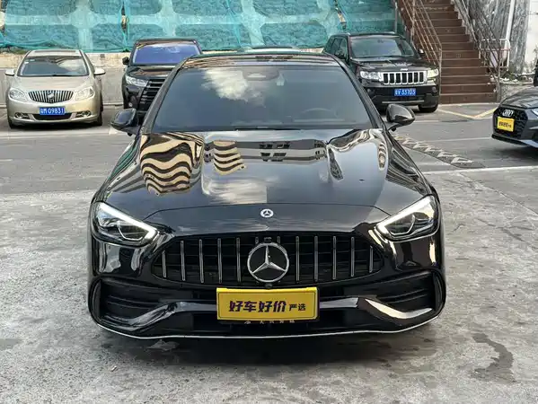 Mercedes-Benz C-Class 2024
