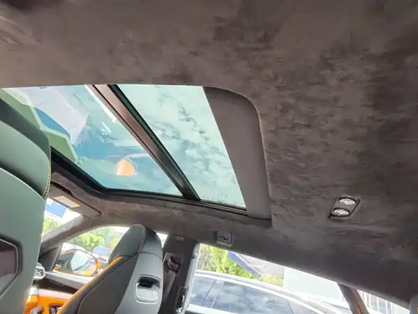 Lamborghini Urus 2025