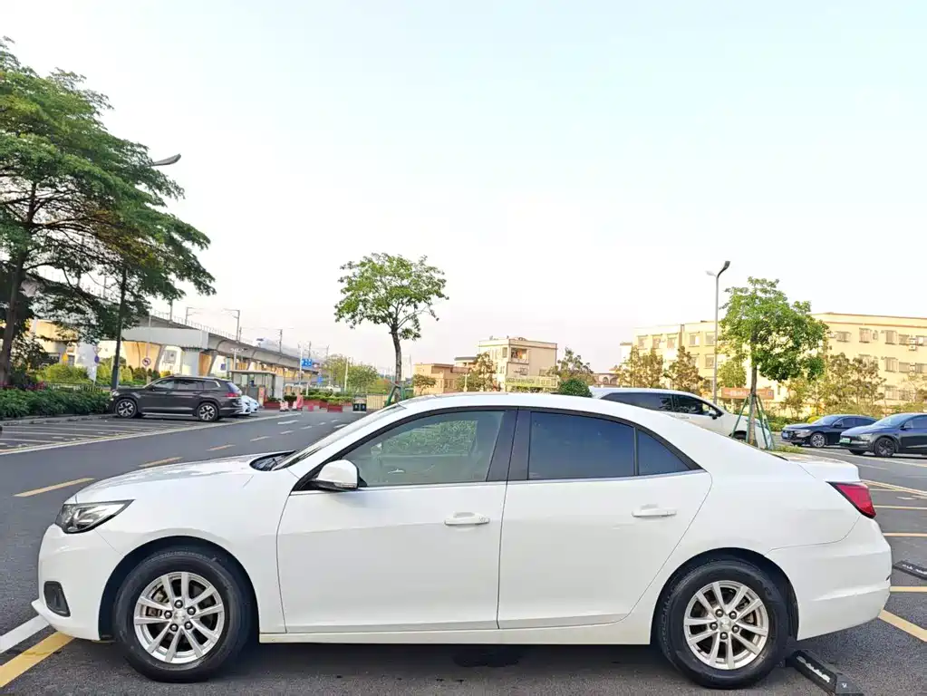 Chevrolet Malibu 2016 — фото 4