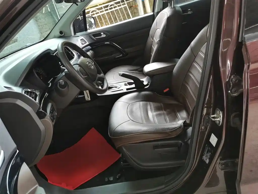 GAC Motor Trumpchi GS4 2016 — фото 15