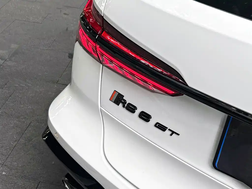 Audi RS 6 2025