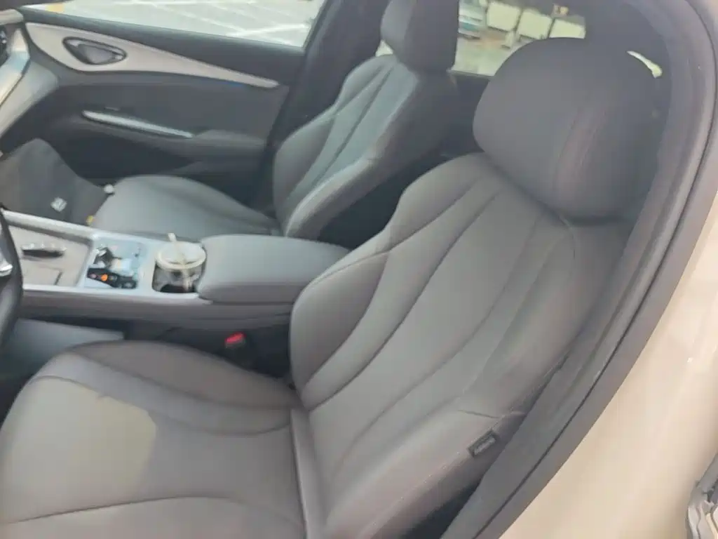 BYD Seal 07 DM-i 2025 — фото 15