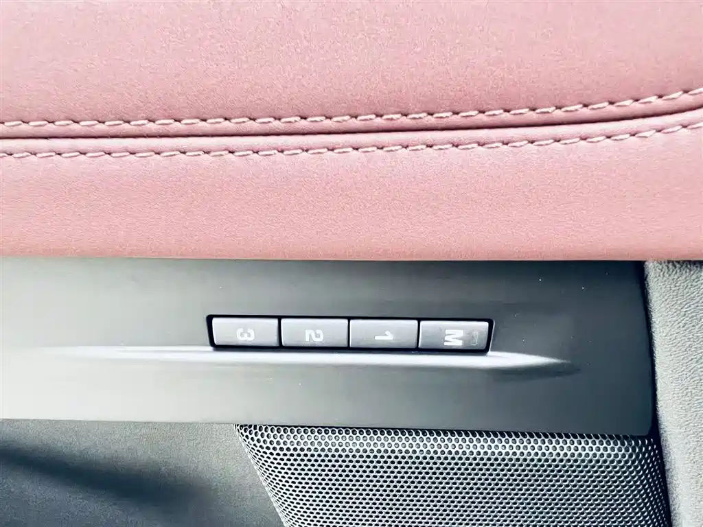 Land Rover Evoque — фото 13