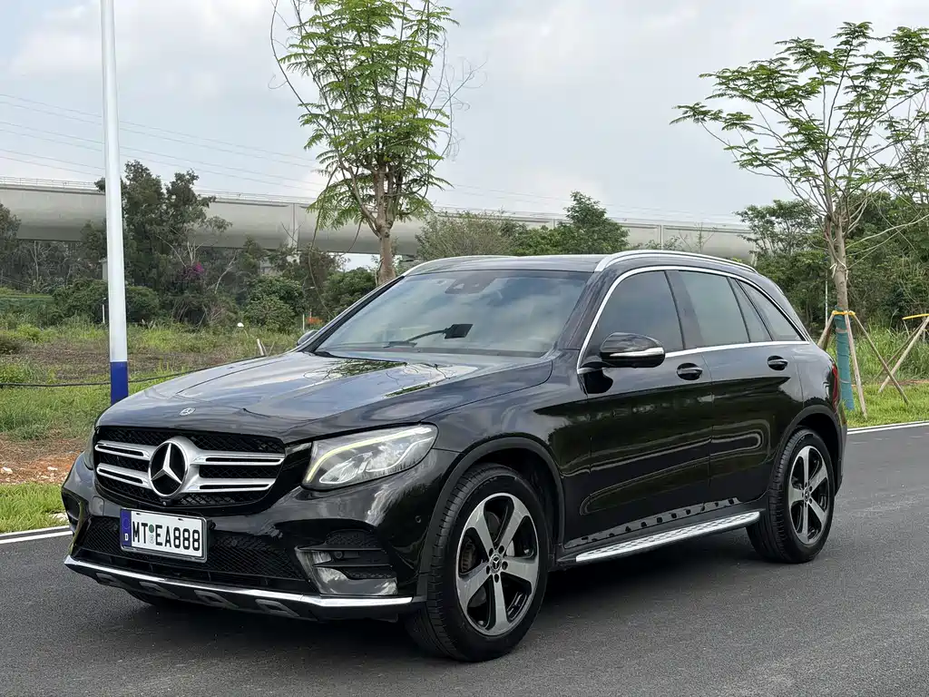 Mercedes-Benz GLC 2018 — фото 1