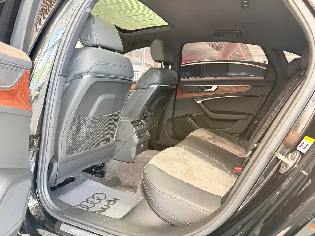 Audi A6L 2021