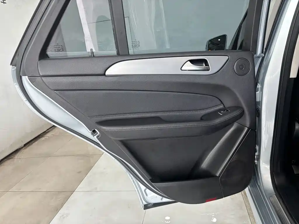 Mercedes-Benz GLE 2016 — фото 20