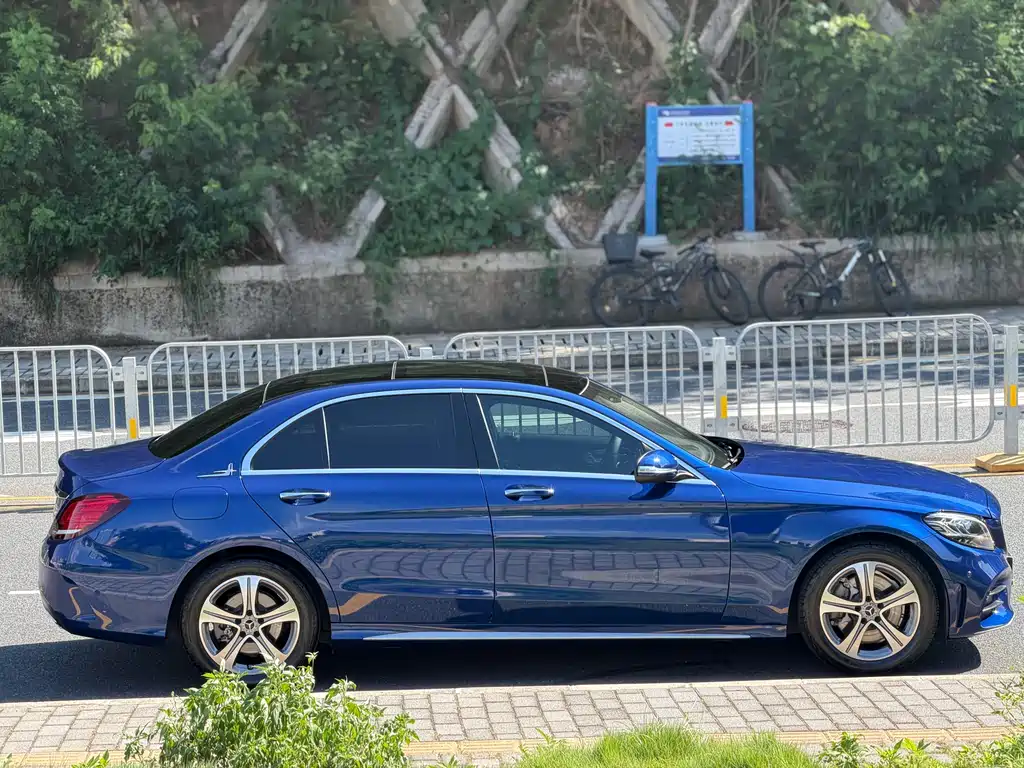 Mercedes-Benz C-Class 2020 — фото 4