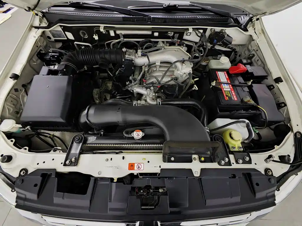 Mitsubishi Pajero 2014