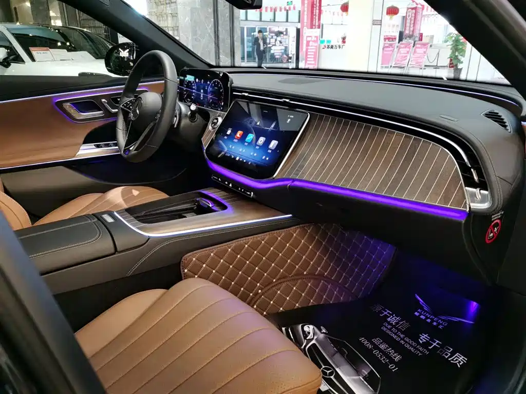 Mercedes-Benz E-Class 2024 — фото 13