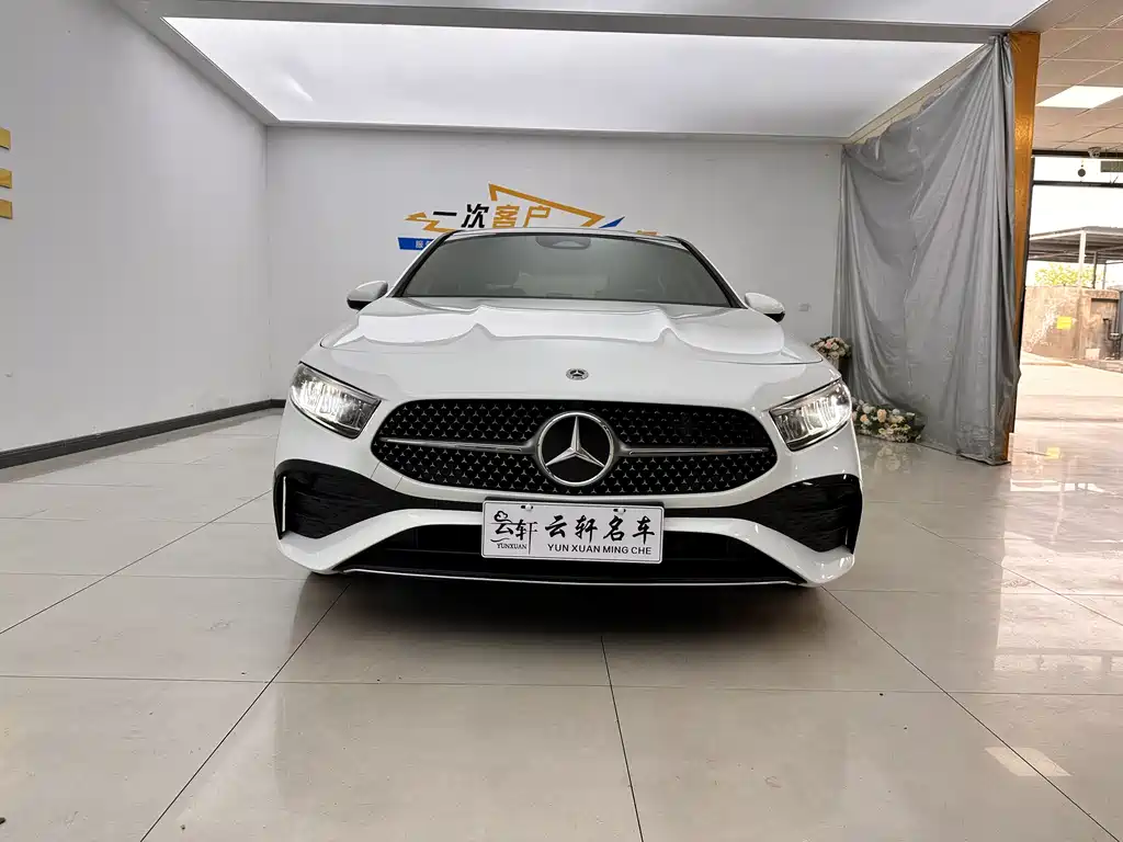 Mercedes-Benz A-Class 2023 — фото 2
