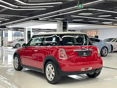 MINI MINI 2011