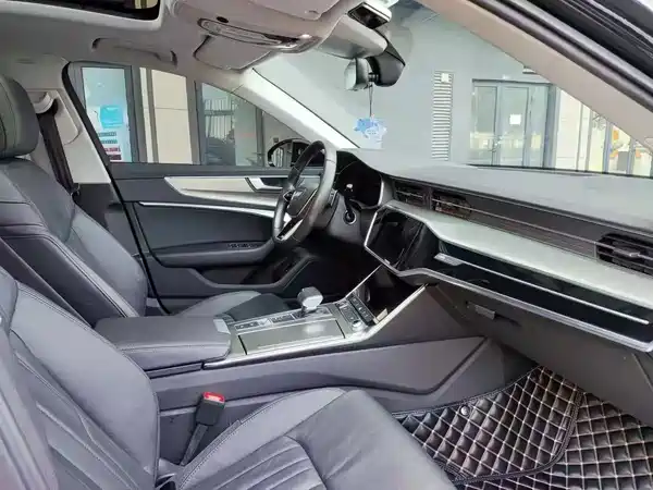Audi A6L 2021