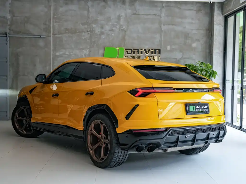 Lamborghini Urus 2019 — фото 2