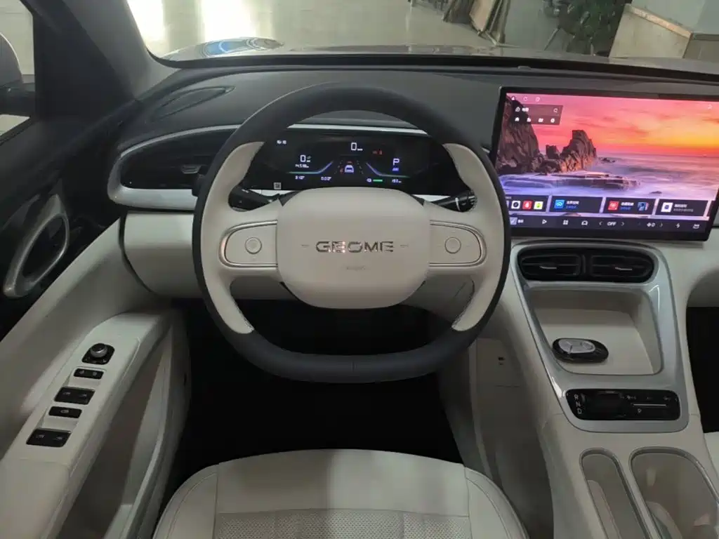Geely Galaxy Starwish 2026 — фото 11