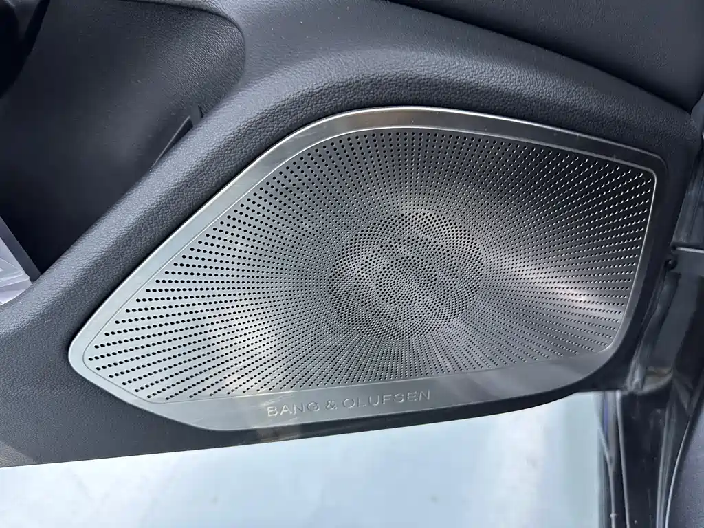 Audi A4L 2020 — фото 6