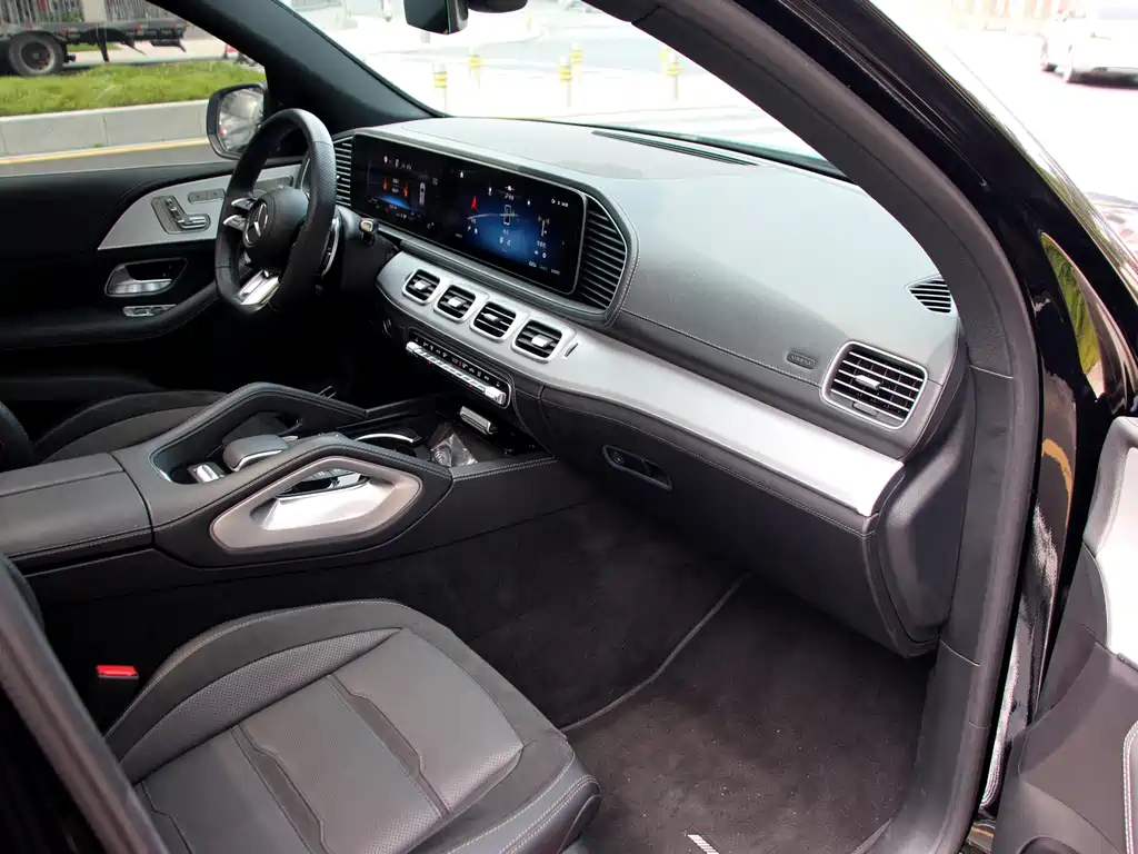 Mercedes-Benz GLE AMG 2023 — фото 4