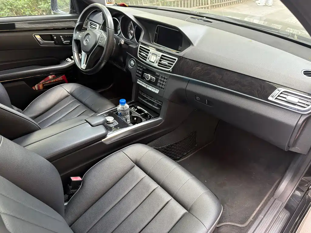 Mercedes-Benz E-Class 2015 — фото 6