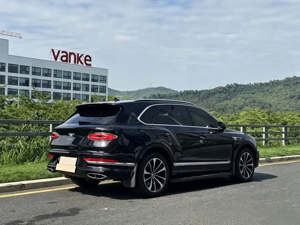 Bentley Bentayga 2021