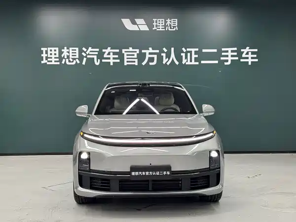 Li Auto L7 2025
