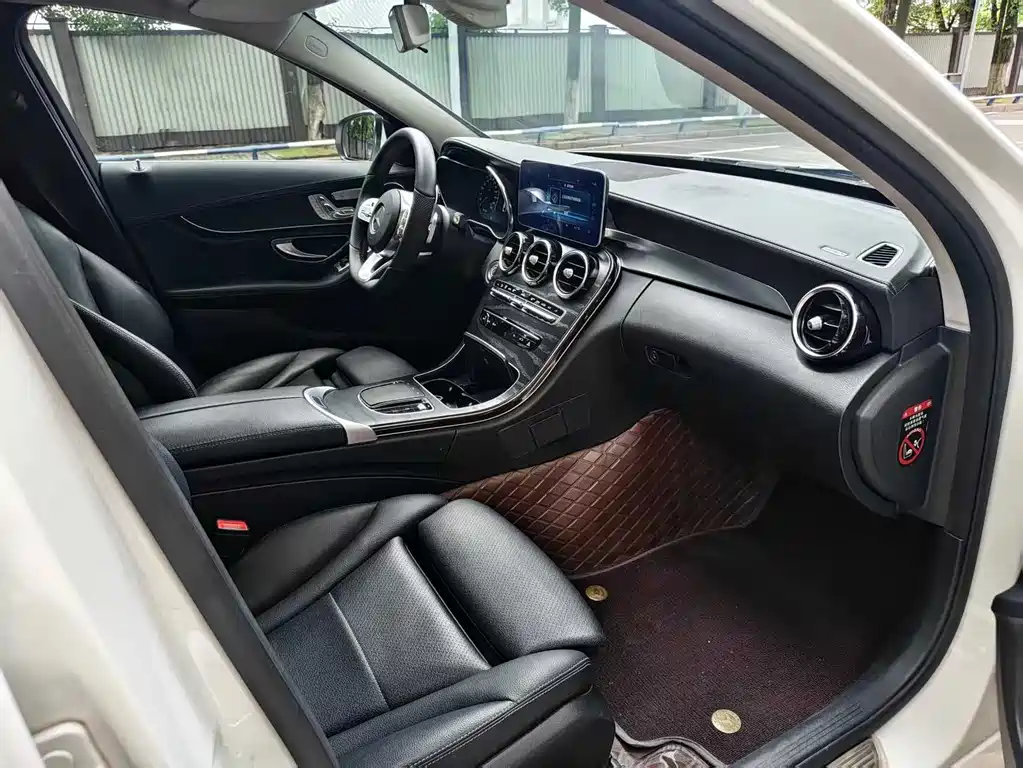 Mercedes-Benz C-Class 2019