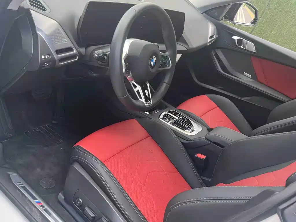 BMW 2 Series 2025 — фото 10