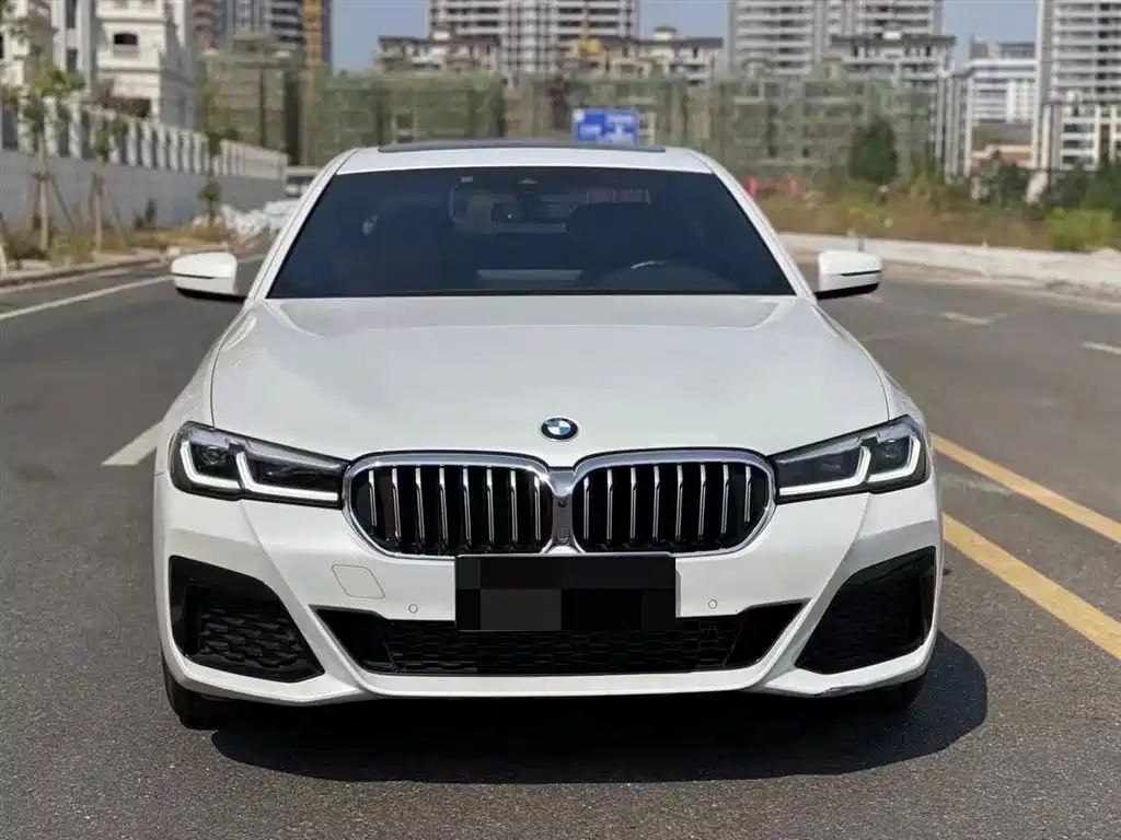 BMW 5 Series 2021 — фото 2