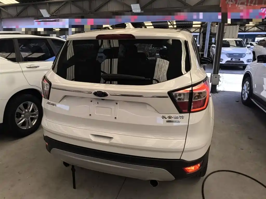 Ford Kuga 2017 — фото 6