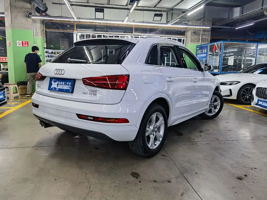 Audi Q3 2017 — фото 4
