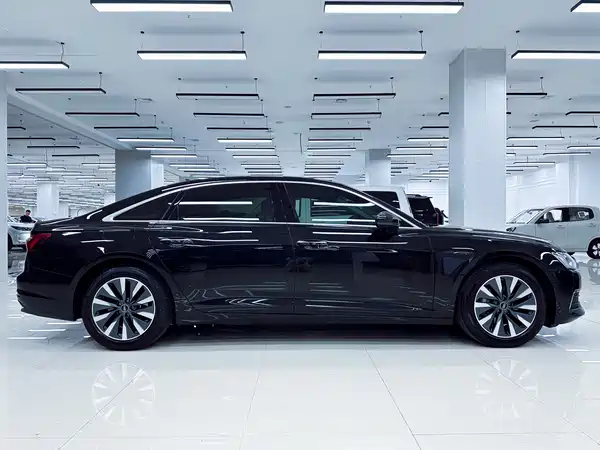 Audi A6L 2022