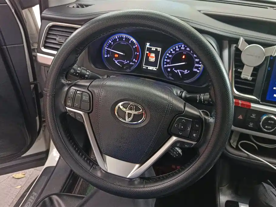 Toyota Highlander 2019 — фото 15