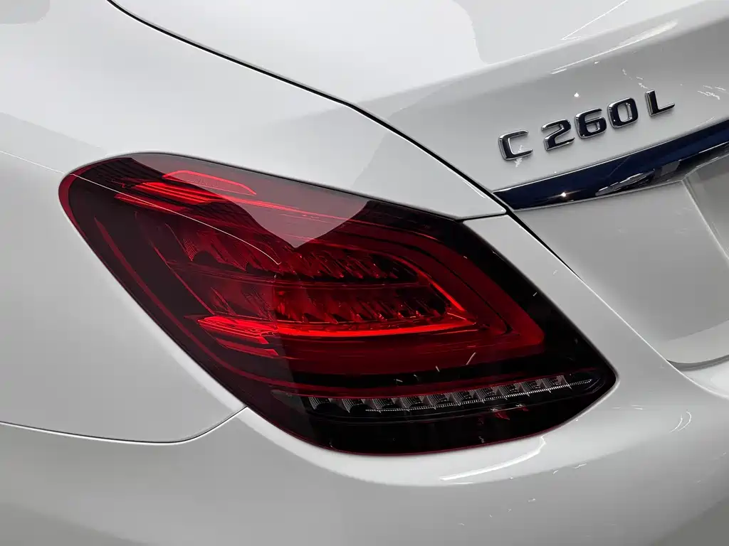 Mercedes-Benz C-Class 2020 — фото 20