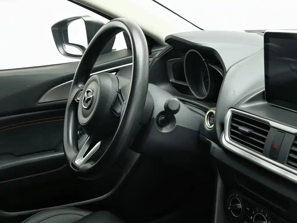Mazda 3 Axela 2017 — фото 22