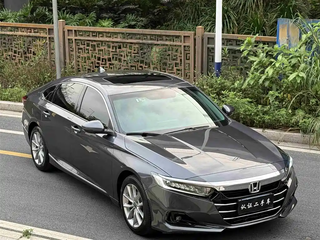 Honda Accord 2022 — фото 10