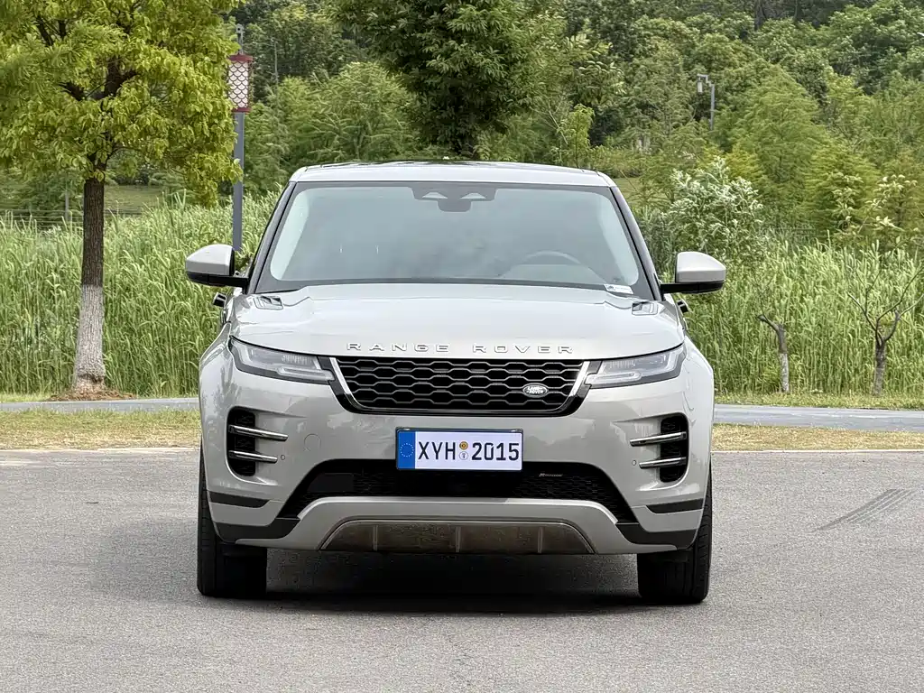 Land Rover Evoque 2023 — фото 2