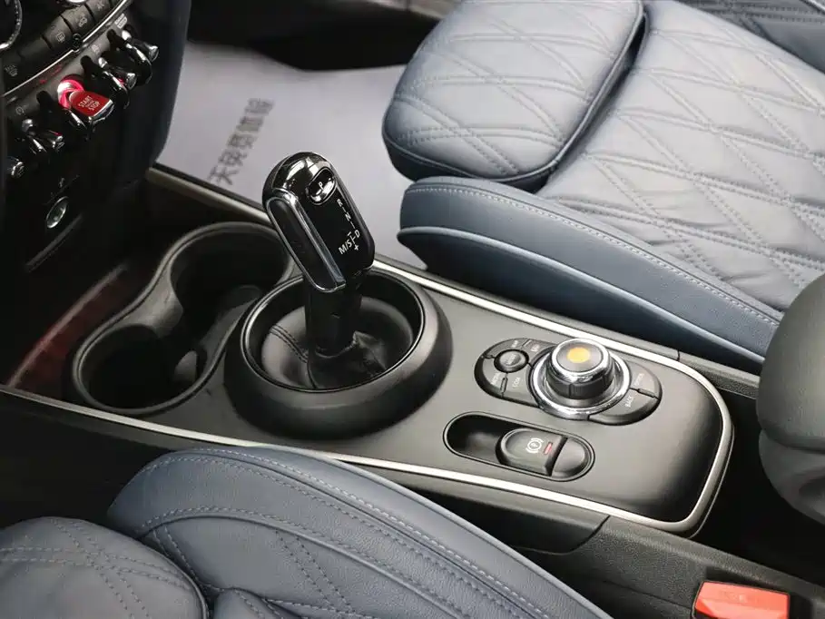MINI Countryman 2021 — фото 14
