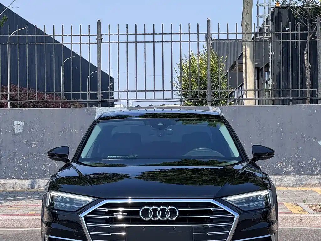 Audi A8 2021